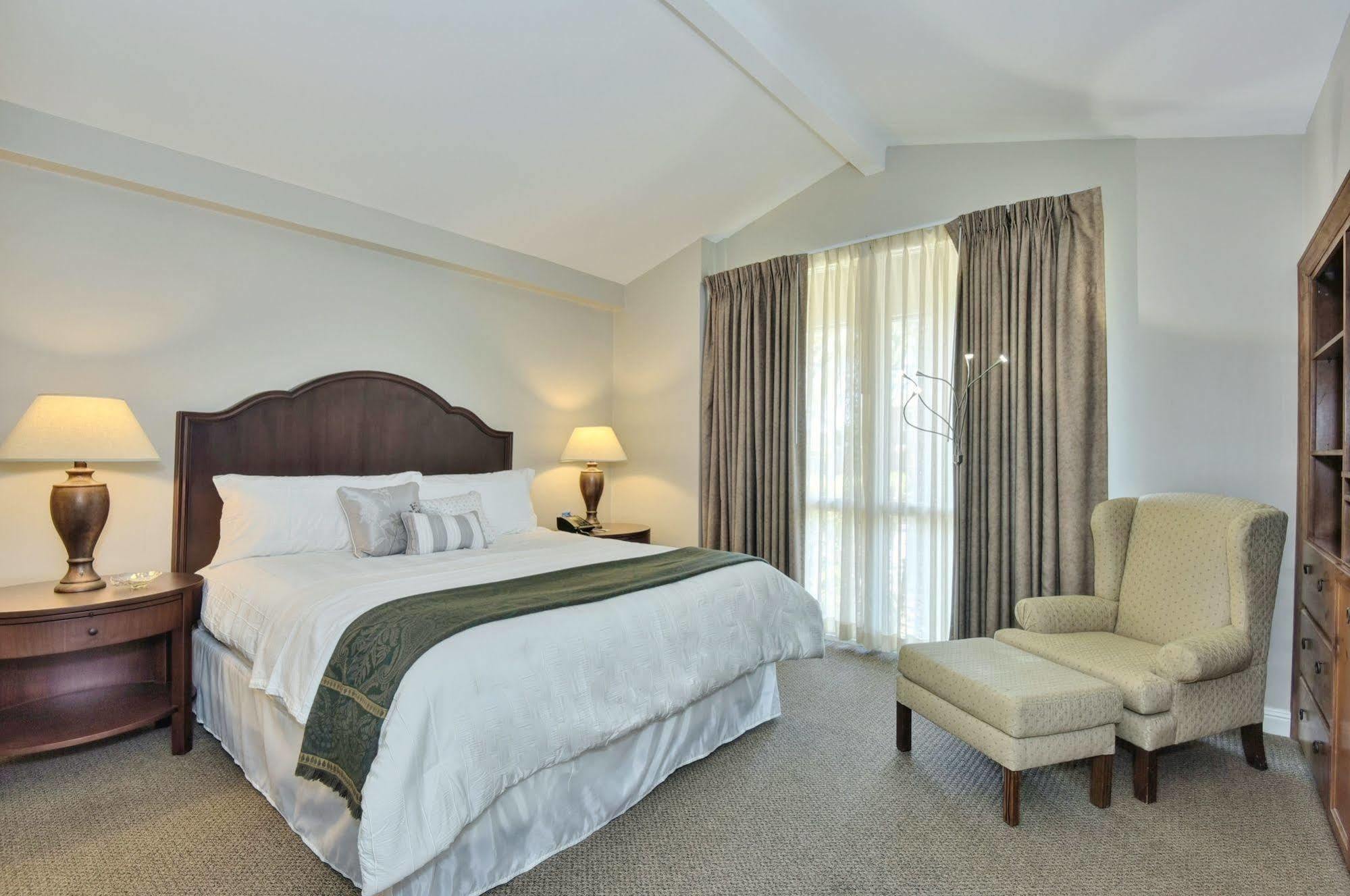 Stanford Terrace Inn Palo Alto Exterior photo